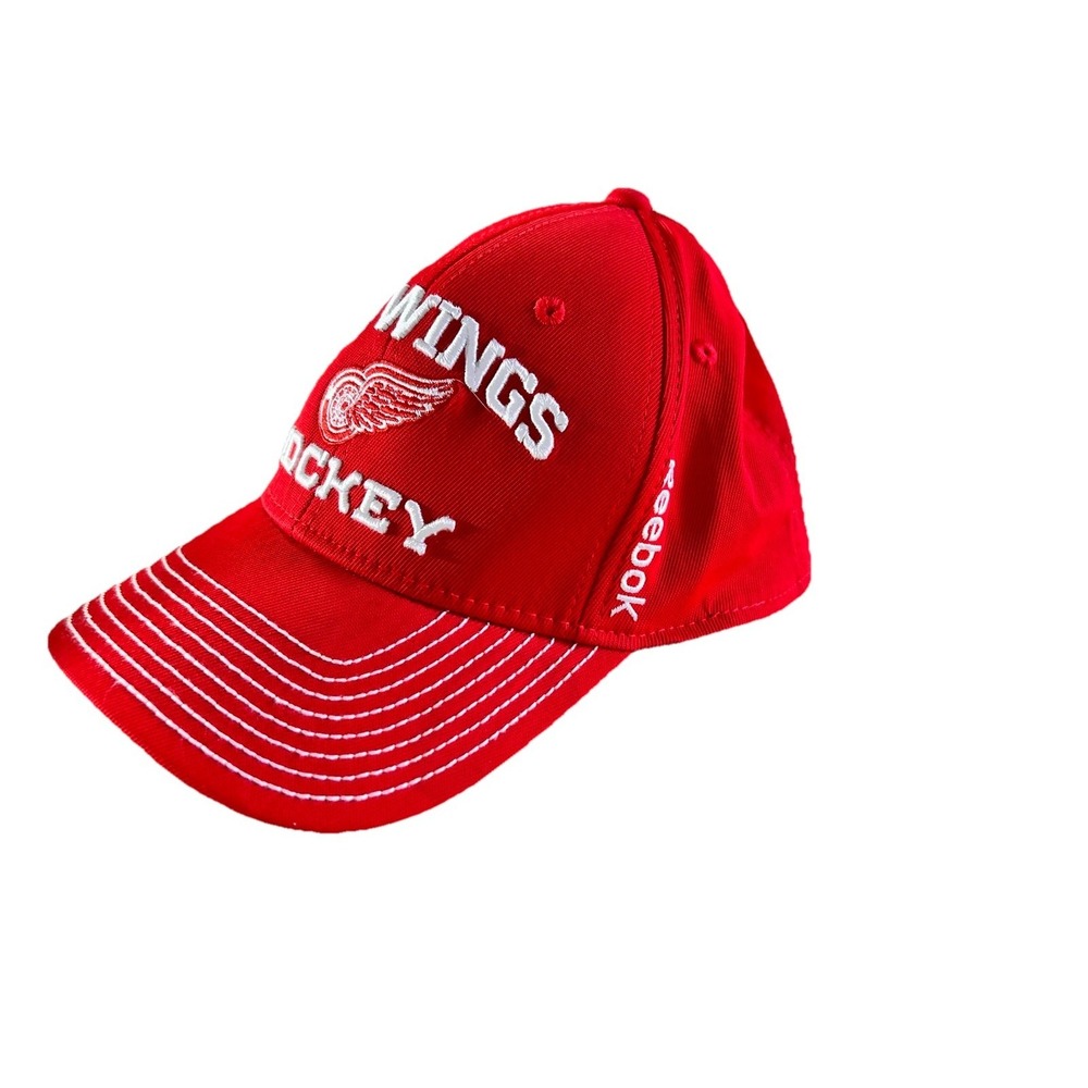 Reebok Detroit Red Wings NHL Center Ice Fitted Hat Cap Red L/XL Hockey